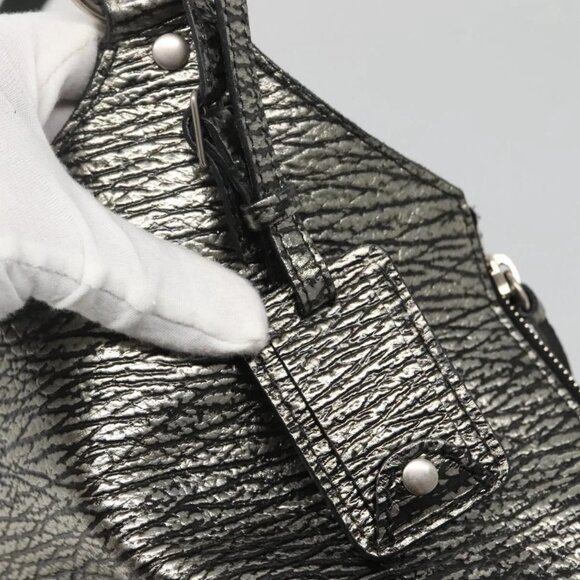 SAINT LAURENT Metropolis Shoulder Bag Leather Silver - Picture 10 of 16